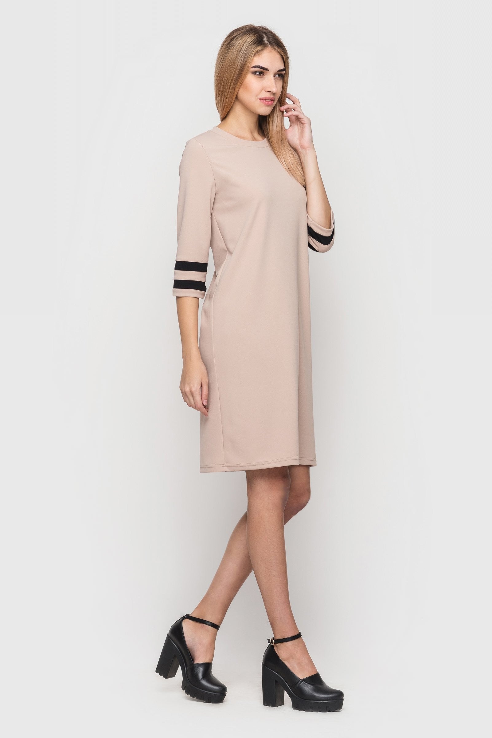 Платье в стиле casual